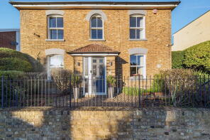 33, Monkton Road, Ramsgate CT12 4EB