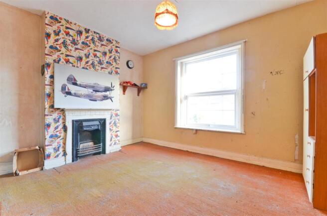 Bedroom 1 - Ventnor - Isle of Wight Estate Agents.