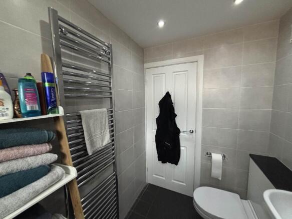 3 bed Detached for sale Image 11