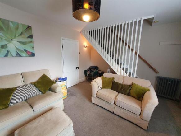 Lounge to stairs.jpg