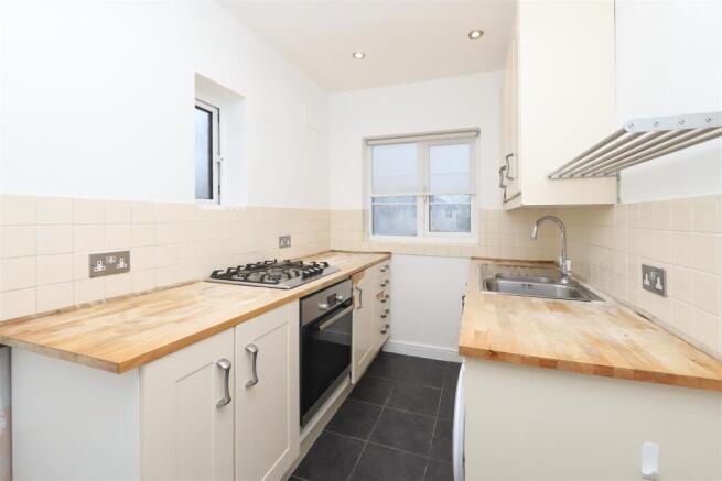 12a Northdown Close (6) copy.jpg