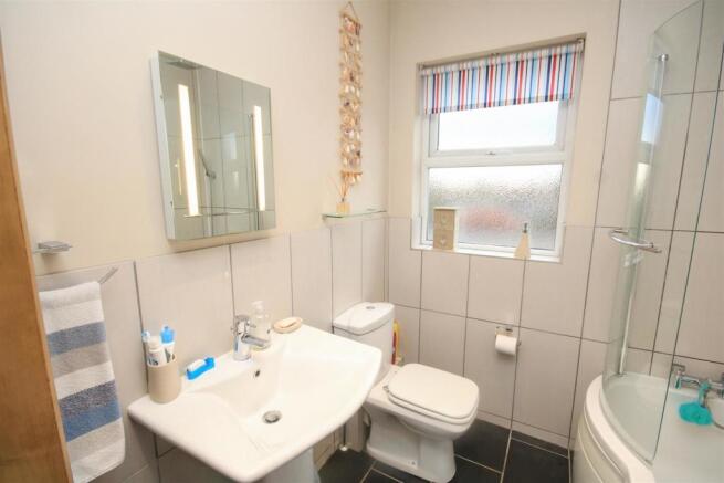 HOUSE BATHROOM