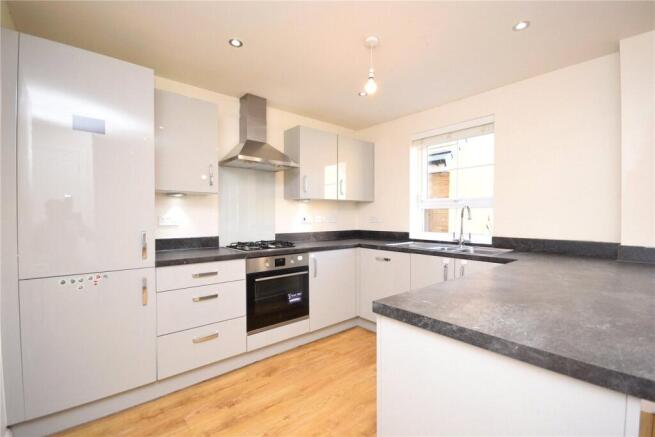 4 bed Detached for sale Image 4