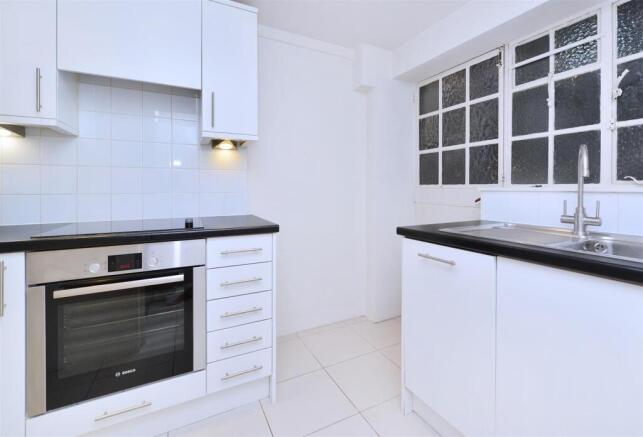 145Pelham-Flat24-5.jpg