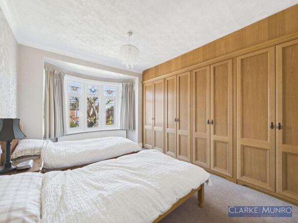 3 bed Semi-Detached for sale Image 6
