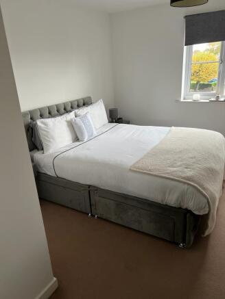 2 bed Apartment to rent Image 7