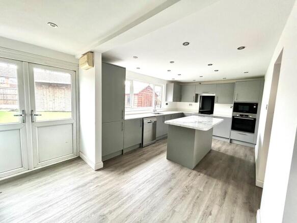 Kitchen 1