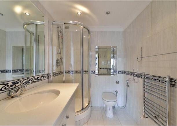Bathroom : W2