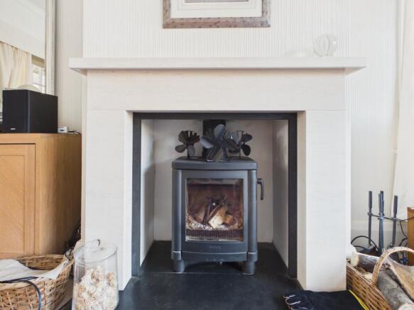 4 bed Detached for sale Image 8