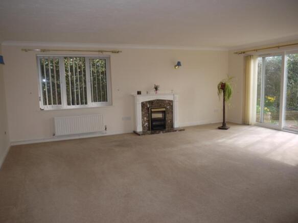 Large Sitting Room