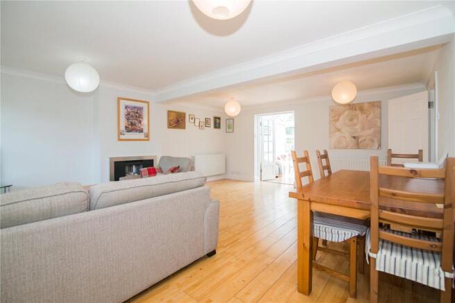 Cleves Way, Hampton, TW12 photo 2