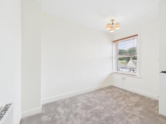 2 bed Terraced to rent Image 10