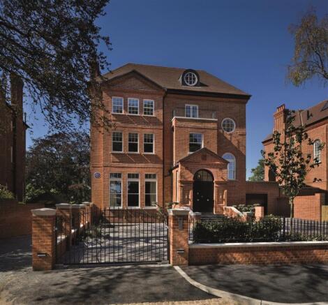 16 Bishopswood Road (2).jpg