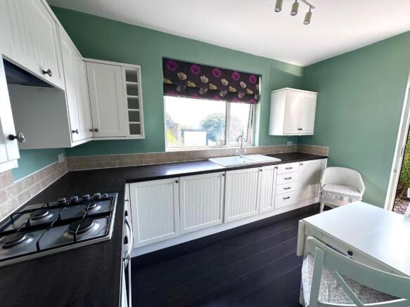 DINING/ KITCHEN