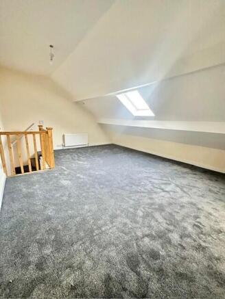 2 bed House to rent Image 10