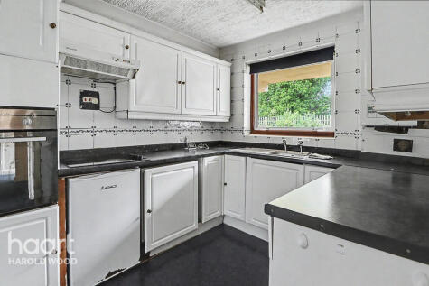 Hamilton Drive, Harold Wood