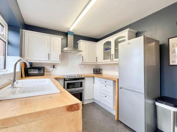 Kitchen dining room