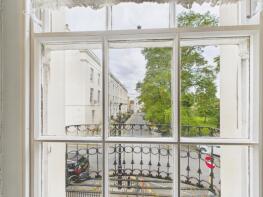 Flat 3, 21, Brunswick Square, Gloucester GL1 1UN