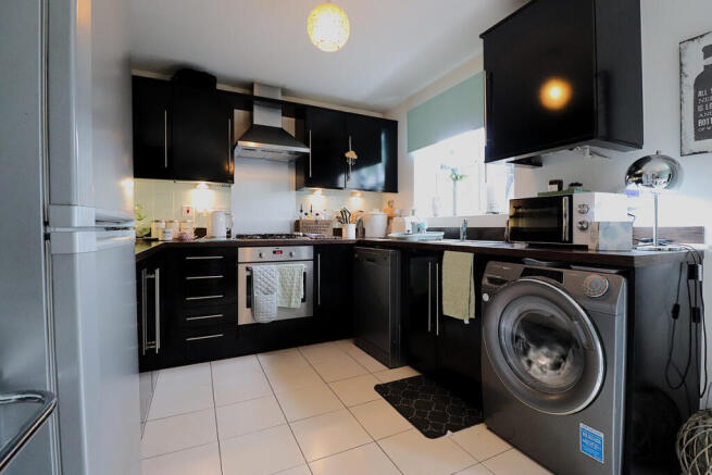 4 bed Town House for sale Image 6