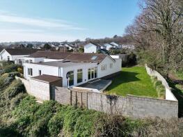 11, Nash Gardens, Dawlish EX7 9RR