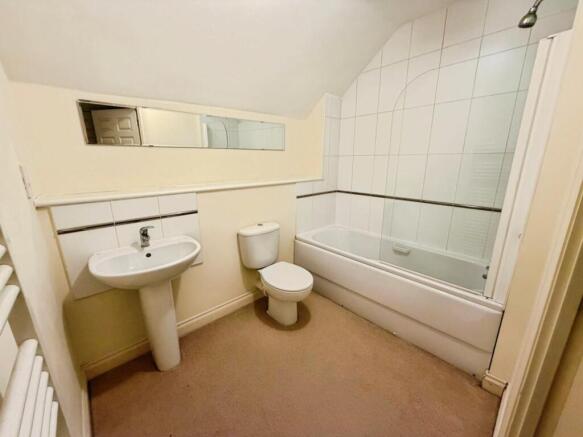 Family Bathroom.jpeg