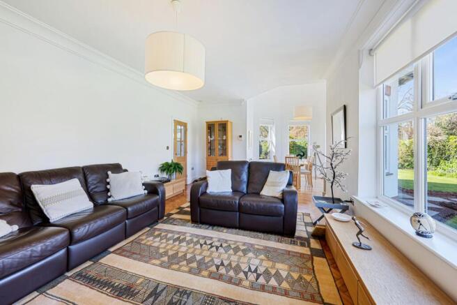 Ashton Lane, Sale, M33 - More