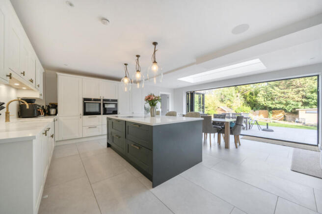 Kitchen/Dining