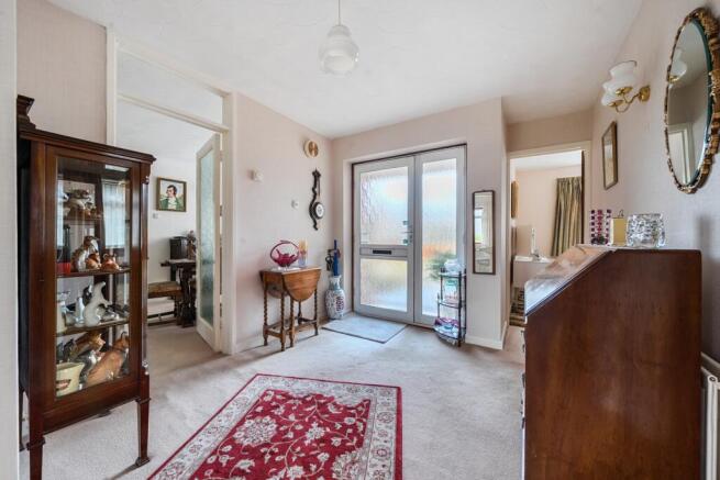 1370261-12-68f626e9e6e24