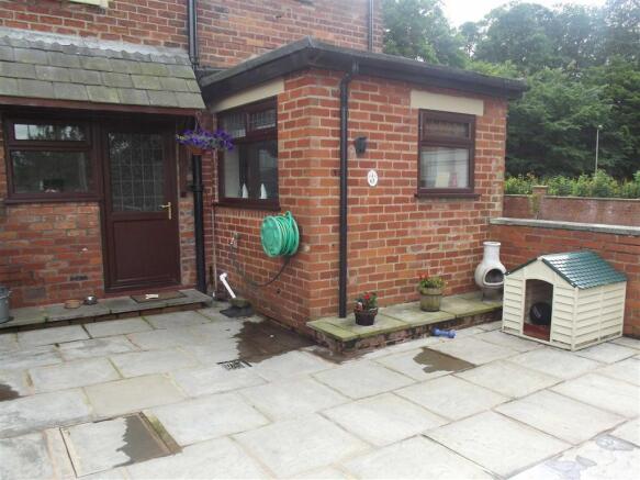Enclosed Patio Area