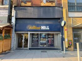 Flat A, 393, Eastern Avenue, Ilford IG2 6LR