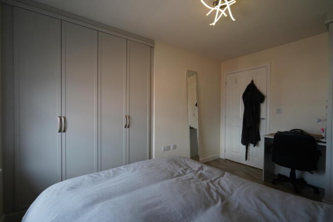 2 bed Apartment for sale Image 11