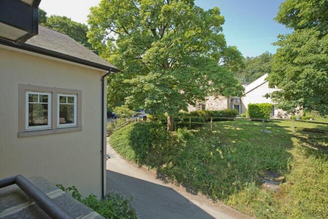 2 bed Retirement Property for sale Image 9