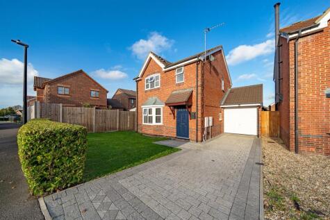 Azalea Road, Wick St. Lawrence - IMMACULATELY PRESENTED