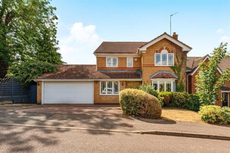 Old Oak Drive, Silverstone, NN12