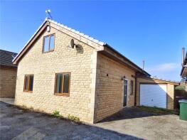 9, Ryefield Avenue West, Haslingden, Rossendale BB4 4BL
