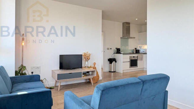 Flat for Sale in Beckton E6 by Barrain london Esta