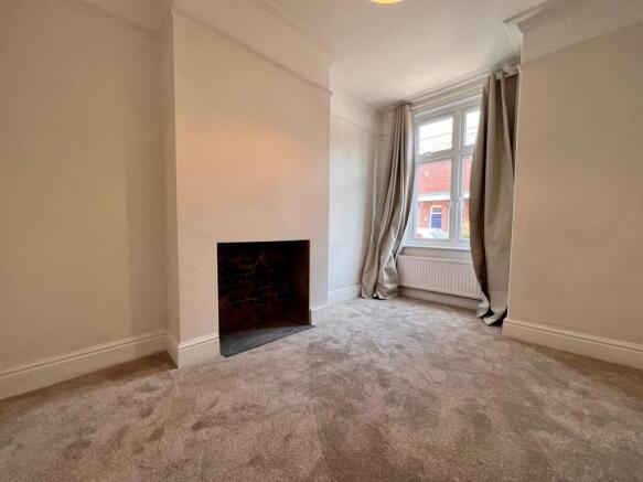 24 Balmoral.jpg