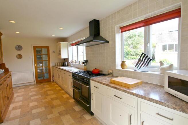 BREAKFAST KITCHEN