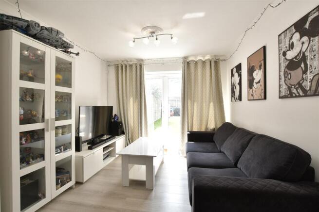 Lounge/ Dining Room