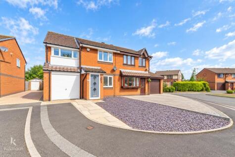 Aldford Grove, Bradley Fold, Bolton