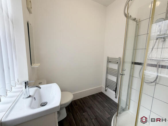 5 bed Terraced for sale Image 8