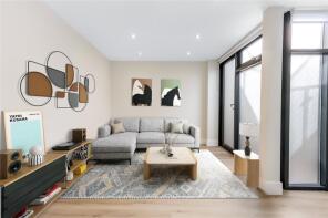 First Floor, 76, Aubert Park, London N5 1TS
