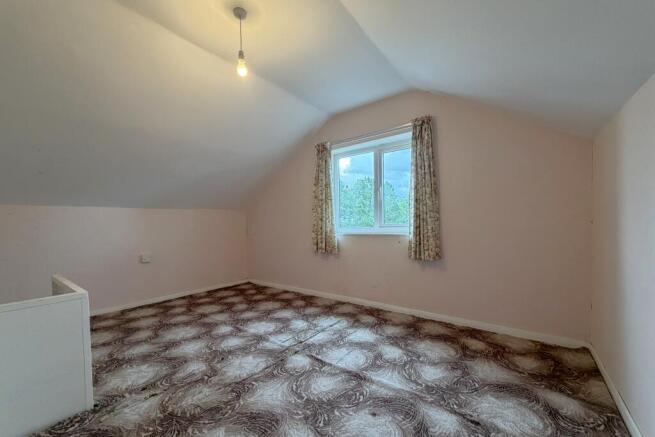 2 bed Semi-Detached Bungalow for sale Image 9