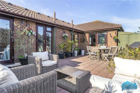 Gainsborough Road, Woodside Park, London, N12