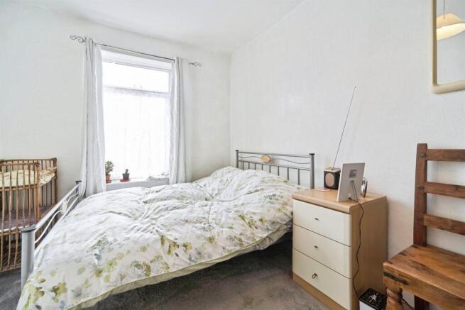 2 bed Terraced for sale Image 8