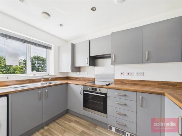 2 bed Terraced for sale Image 4