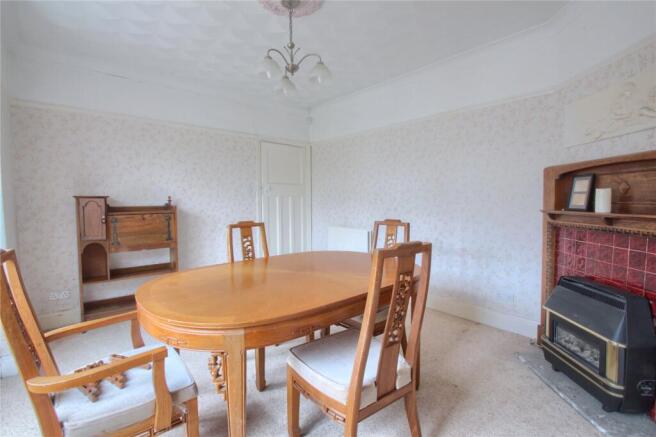 3 bed Semi-Detached for sale Image 4