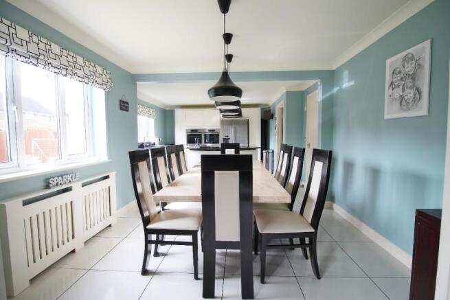 Kitchen/Dining