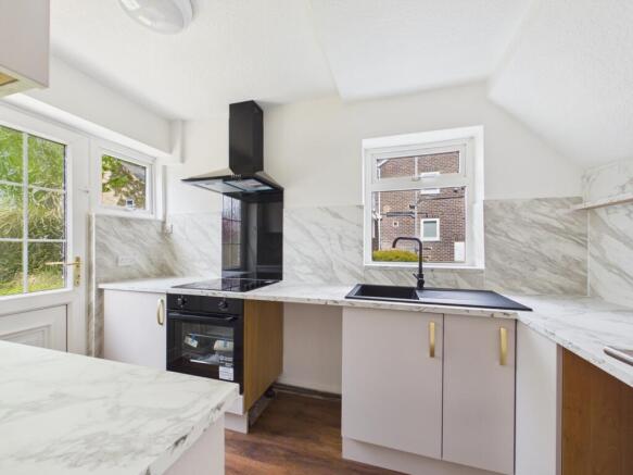 3 bed Semi-Detached for sale Image 5