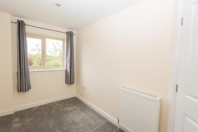 3 bed Link Detached House for sale Image 8
